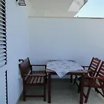 Laguna 3 Fuer 4 Personen By Interhome * Primošten