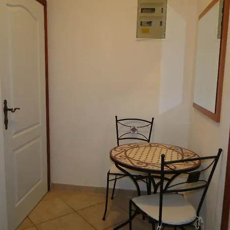 شقة Laguna 3 Fuer 4 Personen By Interhome