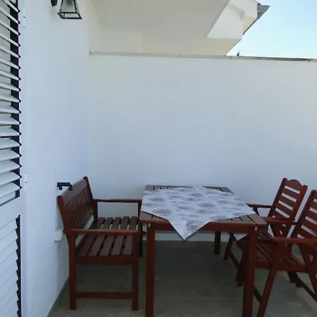 Laguna 3 Fuer 4 Personen By Interhome شقة