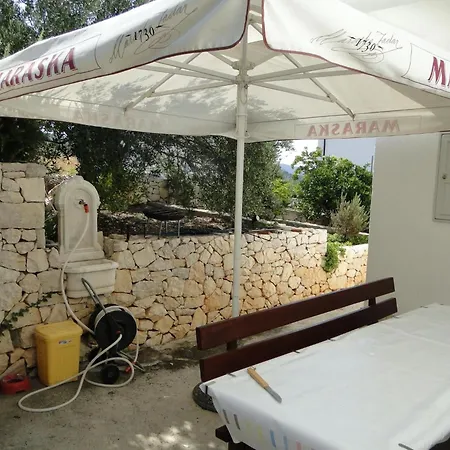 Laguna 3 Fuer 4 Personen By Interhome Primošten