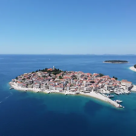 Laguna 3 Fuer 4 Personen By Interhome * Primošten