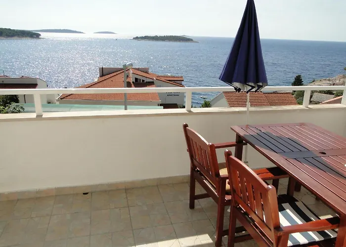 Laguna 3 Fuer 4 Personen By Interhome Apartment *