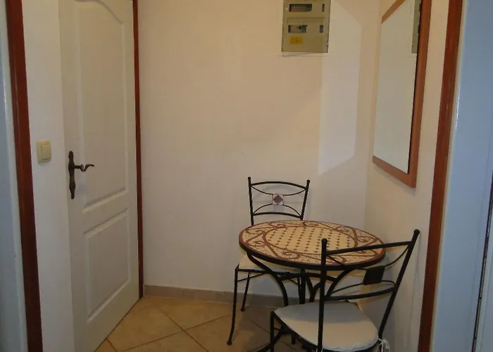 Apartment Laguna 3 Fuer 4 Personen By Interhome